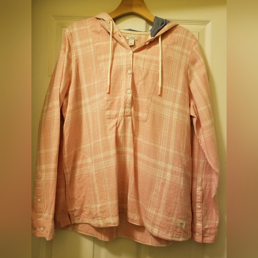 L.L Bean Linen Blend Hooded Top